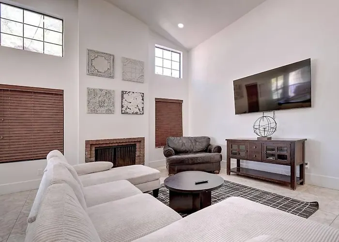 10 Large Bedrooms Sport Court Pool Phoenix