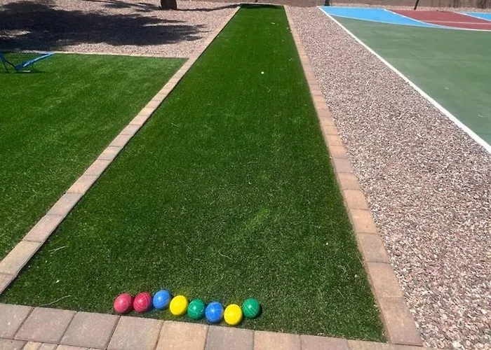 10 Large Bedrooms Sport Court Pool Holiday home Phoenix