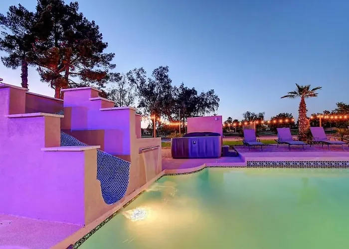 10 Large Bedrooms Sport Court Pool *