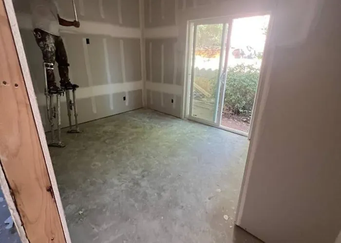 10 Large Bedrooms Sport Court Pool * Phoenix