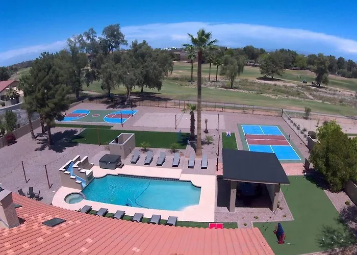 10 Large Bedrooms Sport Court Pool * Phoenix